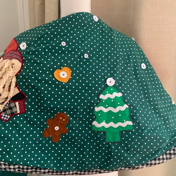 Dakin Country  Cottage Christmas Tree Skirt Homespun Tree Skirt By Applause Inc. - Picture 3 of 12